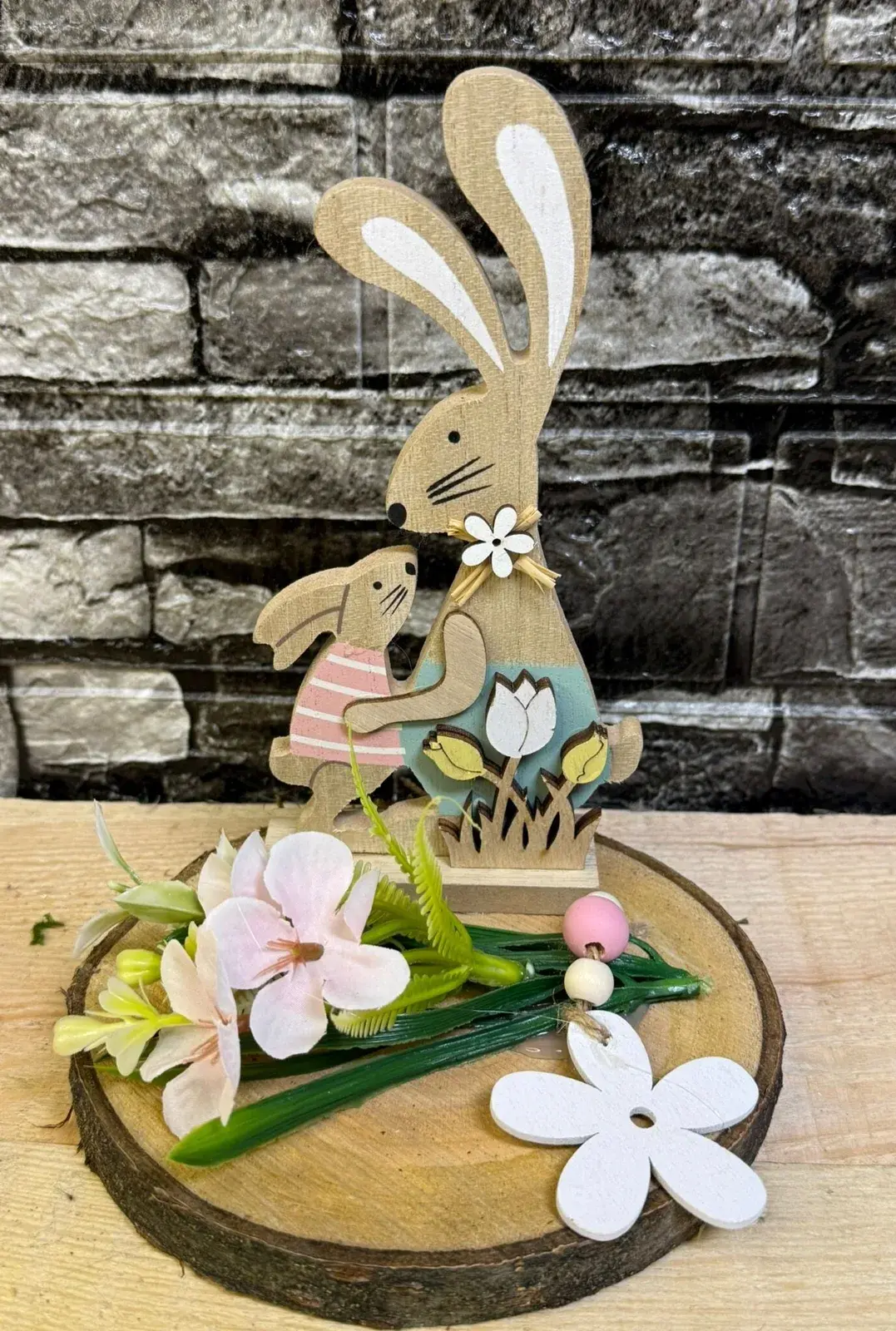 Handgefertigte Dekoration für Ostern